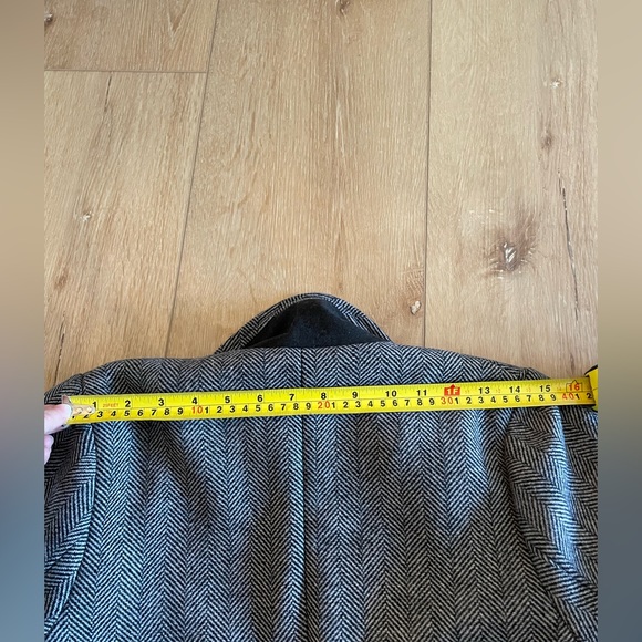 NWT Abercrombie and Fitch Dad Coat. XS - Picture 7 of 10